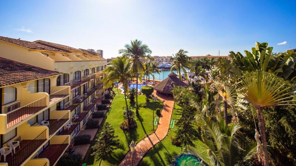 Flamingo Vallarta Hotel & Marina Puerto Vallarta Buitenkant foto